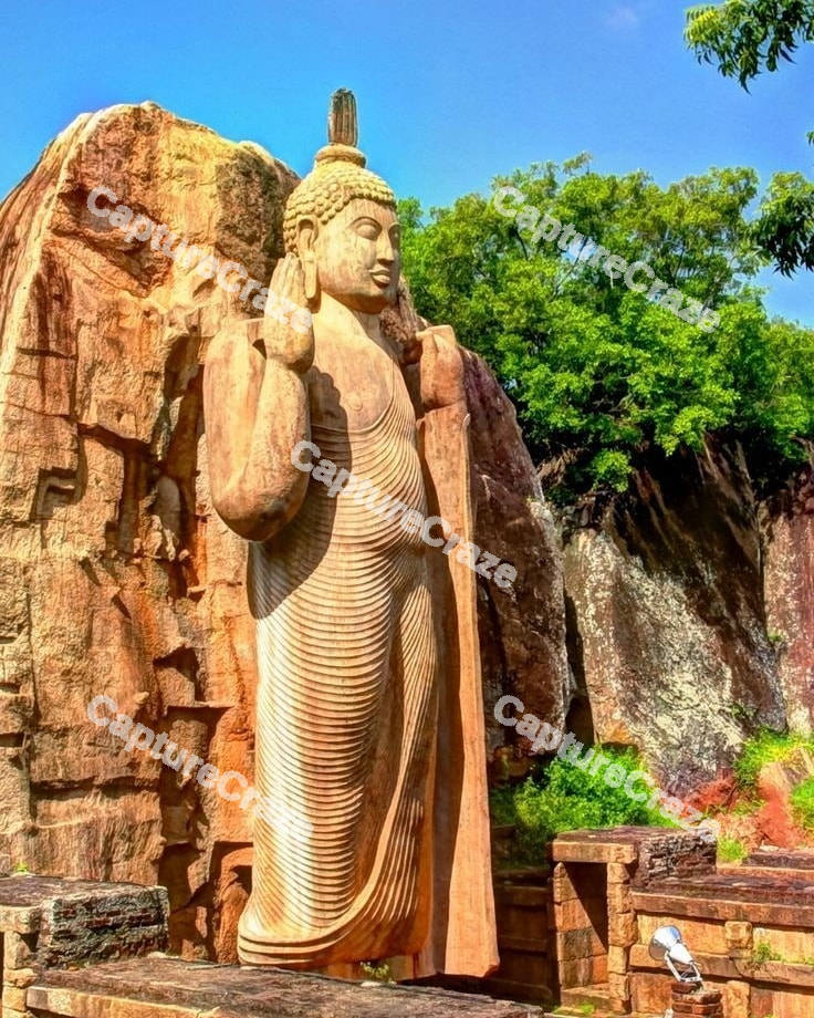The Aukana Statue